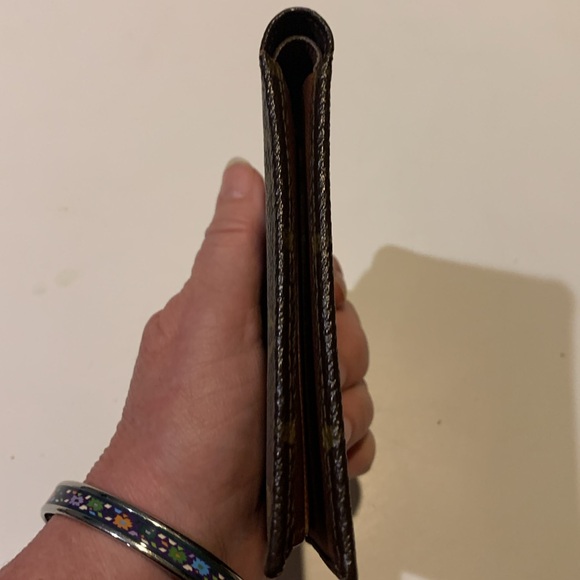 Louis Vuitton Mens Wallet - Picture 11 of 12